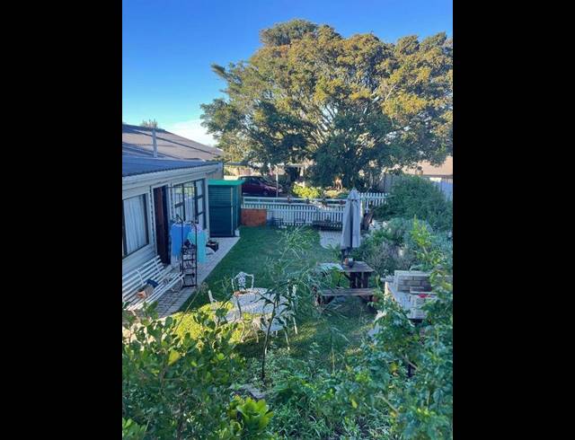 4 BEDROOM HOUSE FOR SALE IN DANA BAY